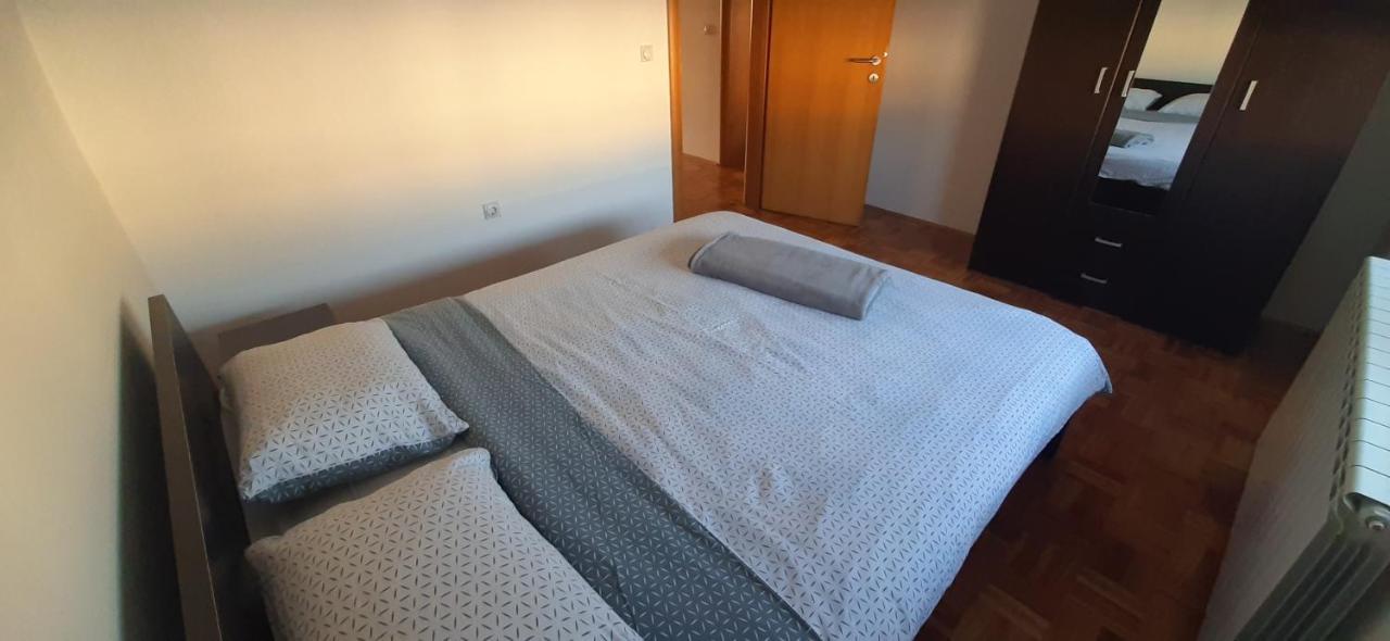 Apartman Stella Istocno Sarajevo Lukavica Екстериор снимка